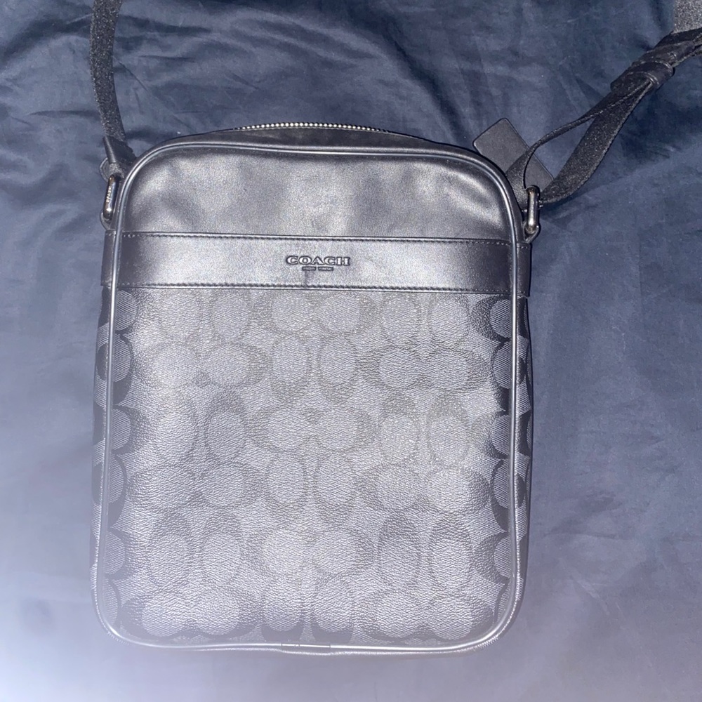 COACH FLIGHT BAG IN SIGNATURE CANVAS